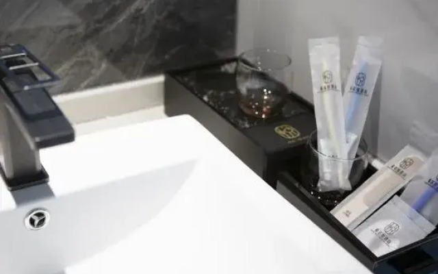 ENJOY INN Hotel (Lingao Branch)