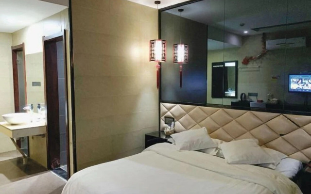 MOLAN Hotel（Fangte Second Phase Store）