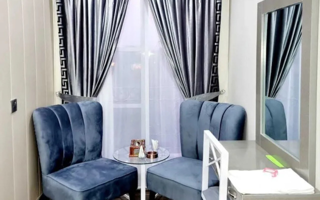 Hotel Grand Pakeeza