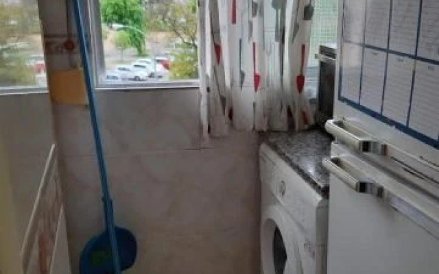 Flat 4-5pax FREE PARKING!!!