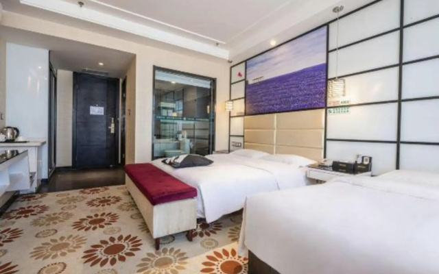 Beau Upward Maylily Hotel