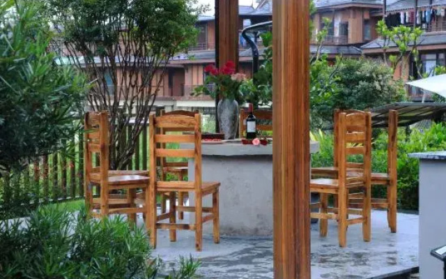 guiyuan Homestay (Yi Nationality Ancient Town)