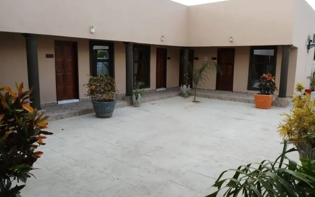 Bonjour Inn Guest House