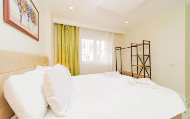Excellent Flat Close To Kaleici In Muratpasa