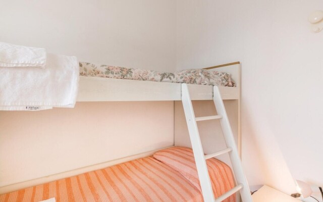 Amazing Apartment in Villa Rosa TE With 2 Bedrooms