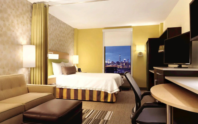 Home2 Suites by Hilton NY Long Island City/Manhattan View