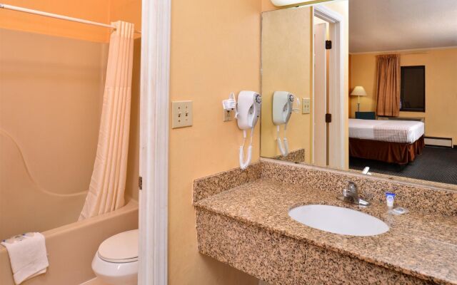 Loyalty Inn Rockingham