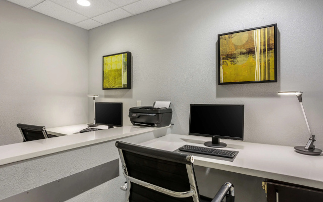 Best Western Plus Jonesboro Inn and Suites