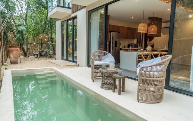 Kataleya Gardens 103 y 201 By Lockey