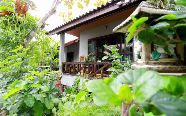 Sang Aroon Bungalow
