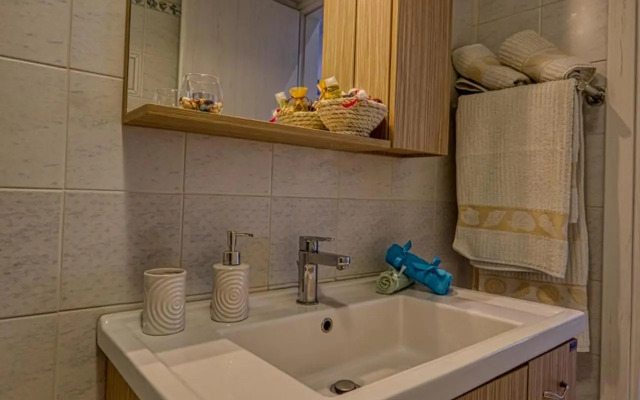 The Rhodes Marina Apartment