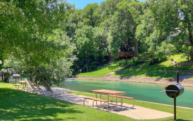 Treetop Villa IC215 by RedAwning