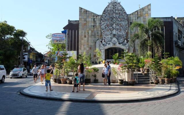 Palm Garden Kuta Hotel