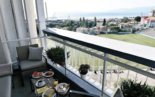 Apartment Fran Green & Blue