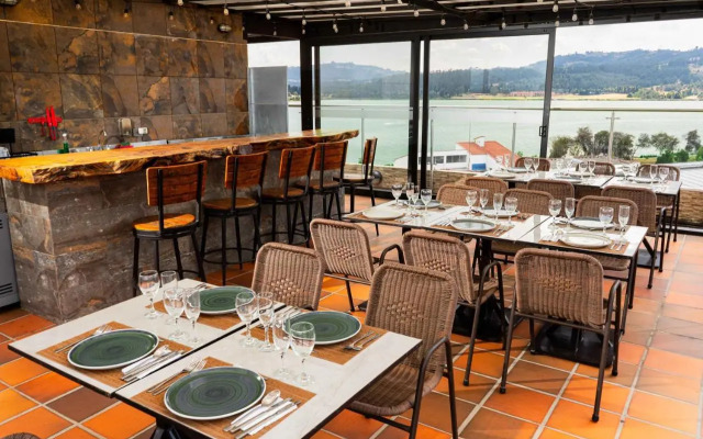 Samakwa Hotel Boutique