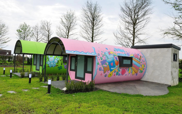 Qian Qian Riverside B&B