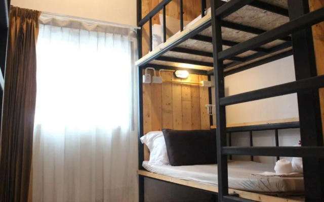 Hostel Wing @ A2sea