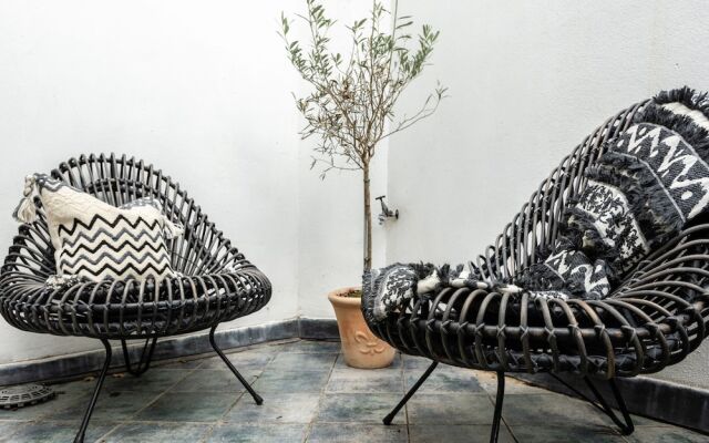 The Luxe Chelsea Townhouse