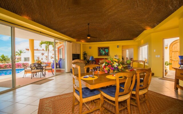 4BR 4BA 1 Mile from Beach&Downtown, Villa Ladrillo