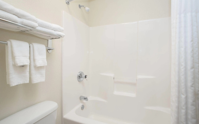 AmericInn by Wyndham Mount Pleasant