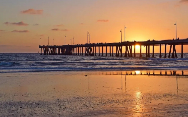 1-Bdrm Retreat Venice Beach Marina Del Rey