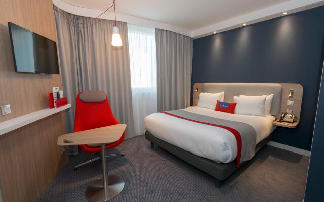 Holiday Inn Express Paris - Velizy, an IHG Hotel