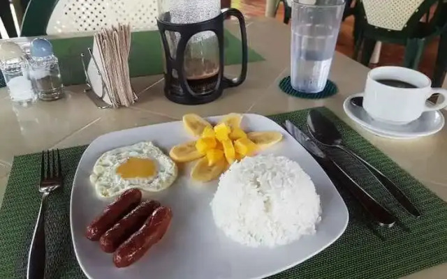 Eskapo Verde Hostel