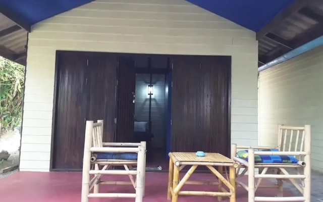 Lanta Lily Resort