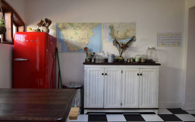 2 Bedroom House in Observatory Cape Town