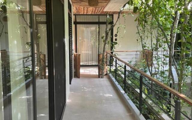 Jungle View 2bed 2bath Condo/ Wi-Fi/ Pool/ Gym