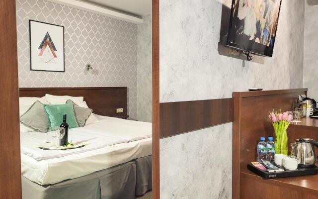 Hotel Fero Express POKOJE KLIMATYZOWANE AC