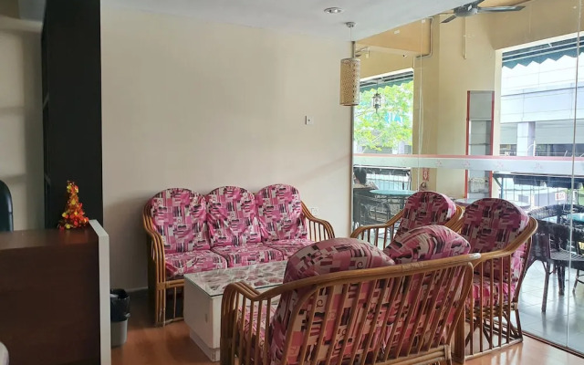 SPOT ON 90984 Gn Homestay