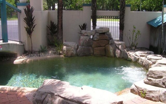 Royal Palm Villas Cairns
