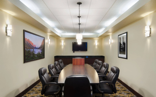 Best Western Shelby Inn & Suites