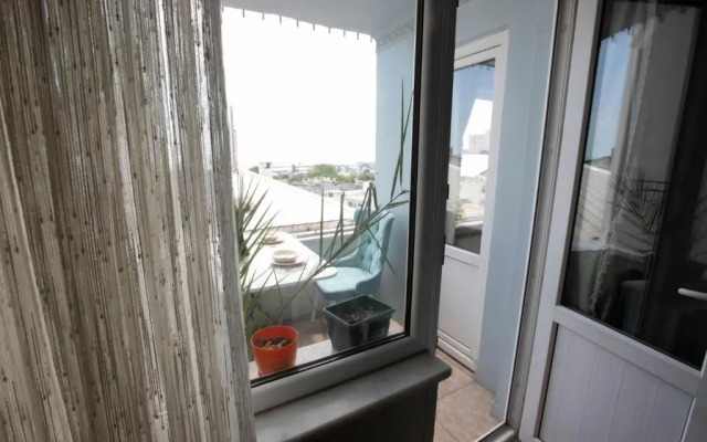 2BR-1LR SEAVIEW FAMILY PLACE NEXT TO CENTEr