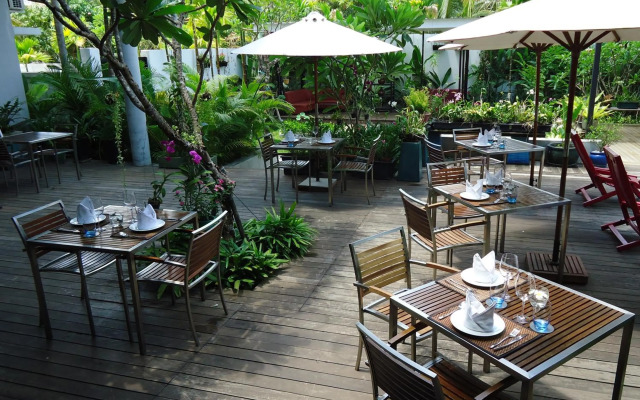MEN's Resort & Spa 