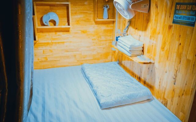 The Dorm Tam Toà