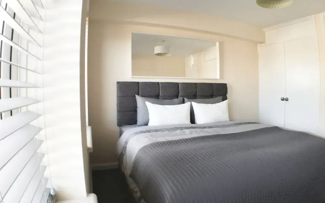 Luxury One Bedroom Apartment Aldershot