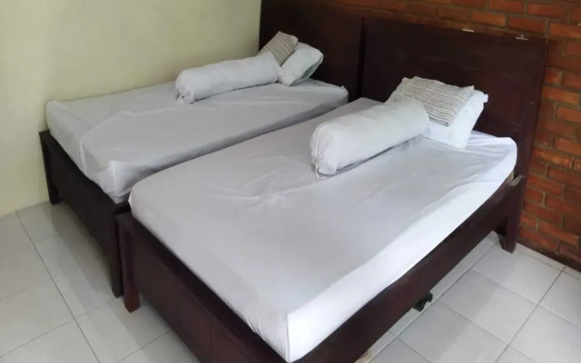 Borobudur Kampung Homestay - M Maslah