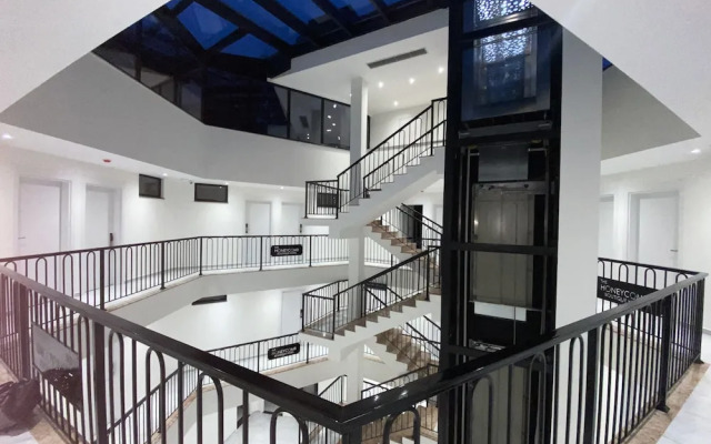 The Honeycomb Boutique Hotel