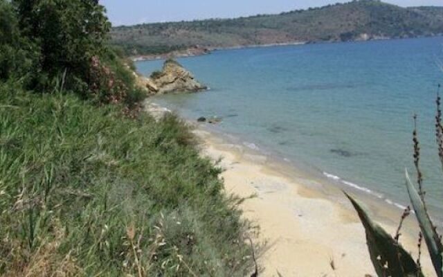 Skoutari Beach Hotel