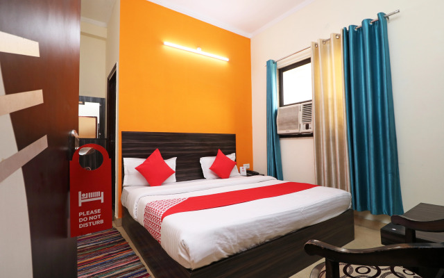Hotel Dev by OYO Rooms