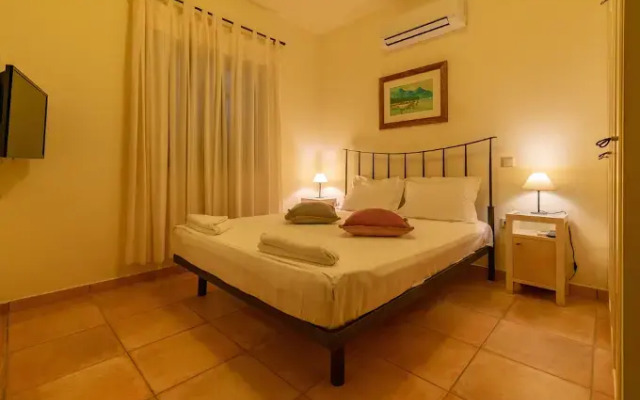 Beachfront Villa Benele