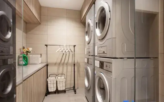 HanTing Hotel (Guiyang Railway Station Qingyun Market)