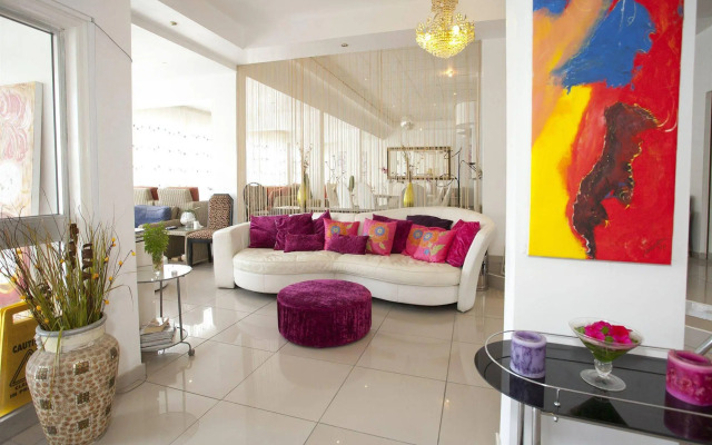 The Palms Hotel Apartments