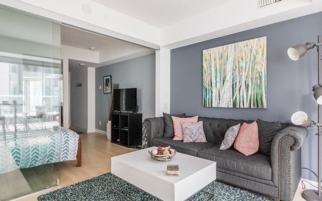 Newly Decorated Yorkville Condo