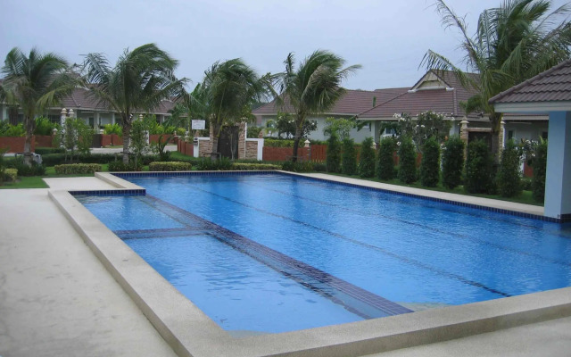 Smart Holiday Resort