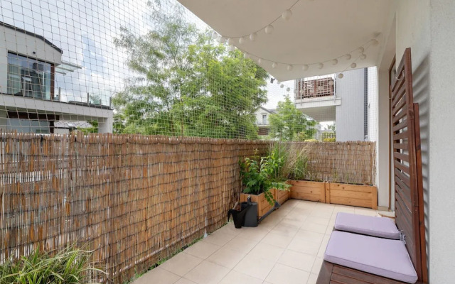 Stawowa Apartment Cracow by Renters
