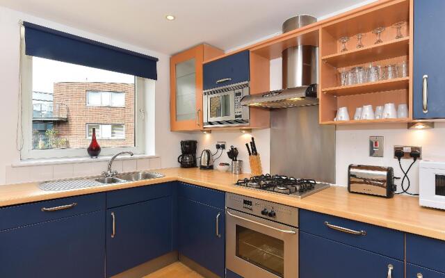 Waterside Níké Apartments