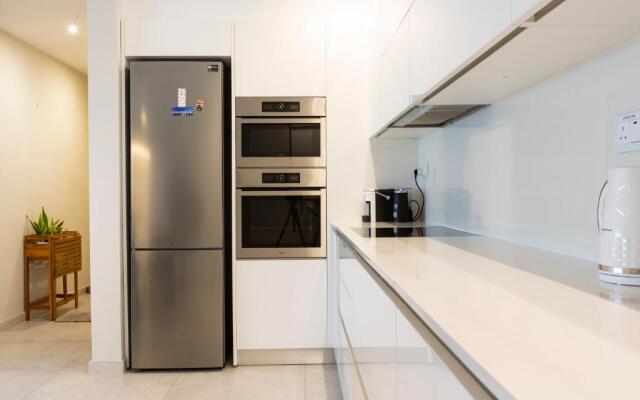NGH12 - Lovely, spacious 2 bedroom apartment.